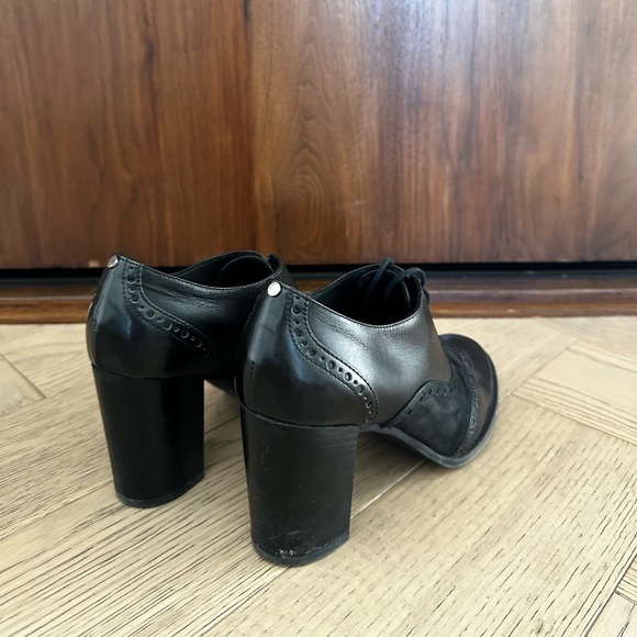 Goes Black Leather Heels - Picture 3 of 3